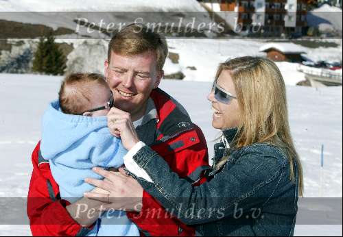 Lech 17 maart 2004
Prinses Maxima, Prins Willem Alexander en  Prinses Amalia   in Lech.