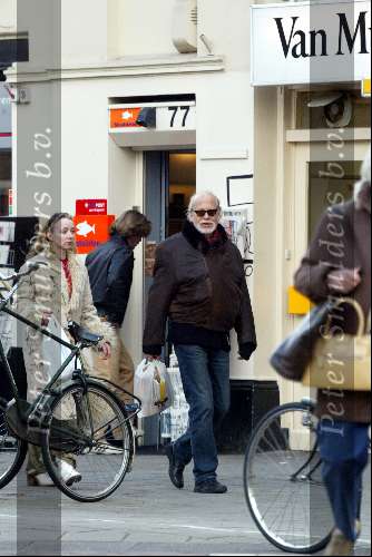 Amsterdam 29 maart 2003
Rob Houwer met vriendin boodschappen doen