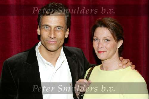 Amstelveen 27 maart 2004
Presentatie nieuwe Powerplate bij special sports.
Robert Schoemacher met vrouw