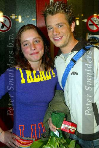 Hilversum 6 maart 2004
Idols in studio 22. Robin Idols met vriendin Nanna
Eerste finale ronde 2004


Eerste finale ronde 2004