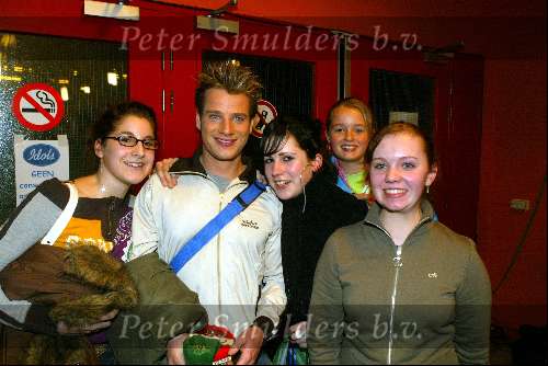 Hilversum 6 maart 2004
Idols in studio 22. Robin Idols met fans
Eerste finale ronde 2004