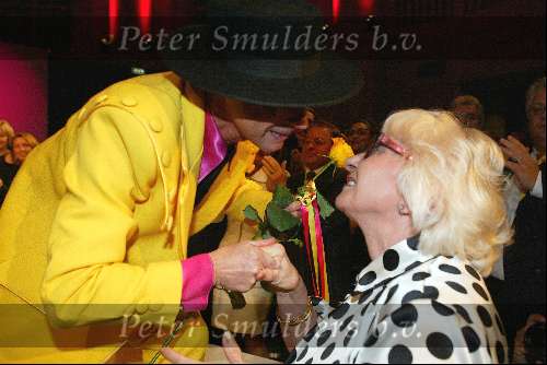 Amsterdam 16 maart 2004
Modeshow Ronald Kolk in Koepelkerk. 
Ronald Kolk met zijn moeder