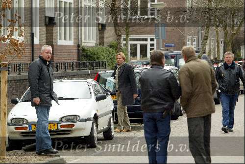 Amsterdam 9 maart 2004
Ramkraak bij ABN AMRO in Amsterdam. Geldauto en busje tegenover het huis van Tom Egbers. Janke Dekker is met geweer bedreigd.