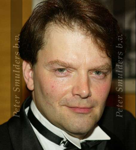 Amsterdam 16 maart 2004
Premiere in Tushinski Amsterdam.
Victor Low