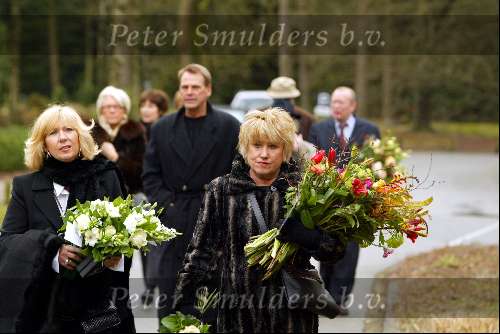 Dieren 13 maart 2004
Crematie van Albert Mol.
Willeke Alberti en Jenny Arian
