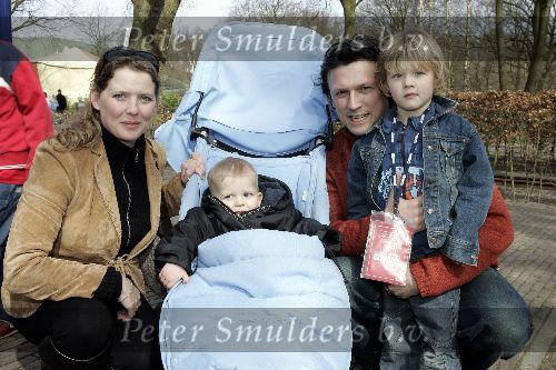Kaatsheuvel  20 maart 2005
10 jaar princess in de efteling.
Bas Westerweel met Babette v Veen en kinderen