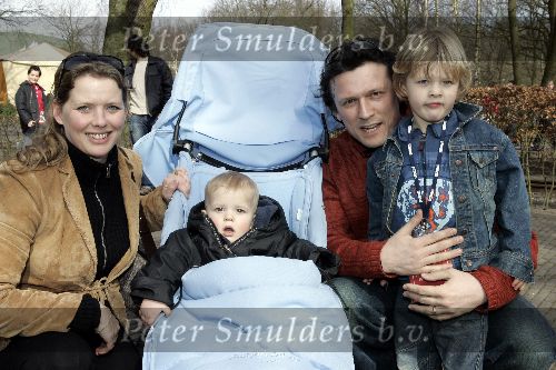 Kaatsheuvel  20 maart 2005
10 jaar princess in de efteling.
Bas Westerweel met Babette v Veen en kinderen