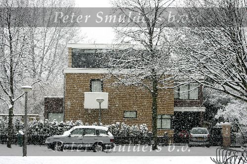 Amsterdam 2 maart 2005
Huis Reinout Oerlemans en Danielle Overgaag in de sneeuw.