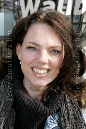 Biddingshuizen 25 maart 2005
opening Walibi World.
Esther Duller