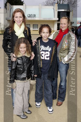 Biddingshuizen 25 maart 2005
opening Walibi World.
Fabienne de Vries