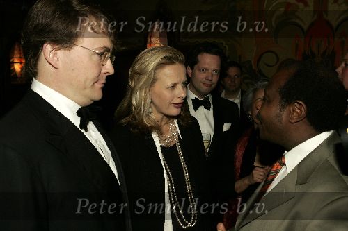 Amsterdam 9 maart 2005
Premiere Hotel Randa in Tushinski.
Mabel Wisse Smit zwanger met Paul Rusesabagina en Prins Friso en Guido den Aantrekker