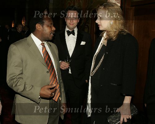 Amsterdam 9 maart 2005
Premiere Hotel Randa in Tushinski.
Mabel Wisse Smit zwanger met Paul Rusesabagina en Prins Friso en Guido den Aantrekker