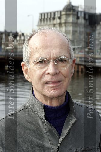 Amsterdam 14 maart 2005
Presentatie dvd de kleine waarheid in stationskoffiehuis.
Henk v Ulsen