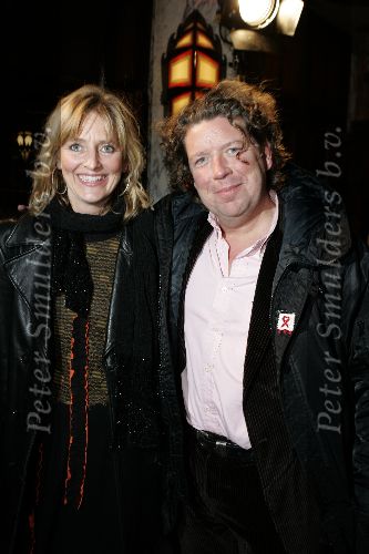 Amsterdam 11 maart 2005
Premiere Miss Congeniality in  Tuschinksi.
Henkjan Smits met vrouw
