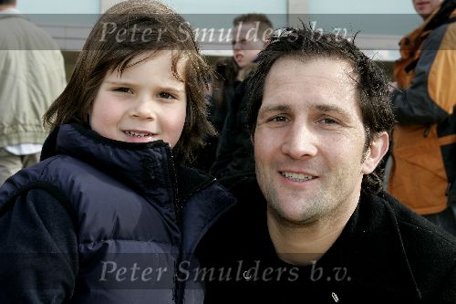 Biddingshuizen 25 maart 2005
opening Walibi World.
Jeroen Blijlevens met zoontje