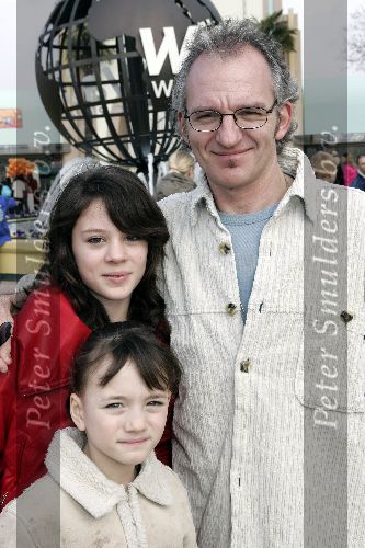Biddingshuizen 25 maart 2005
opening Walibi World.
Jeroen v Inkel met kinderen
