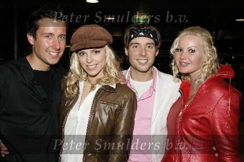 Rotterdam 8 maart 2005
Oscar Kazan met Renzo Kazan met vriendinnen