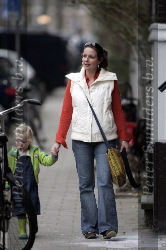 Amsterdam 24 maart 2005
Prinses Annette en  haar dochtertje Isabelle