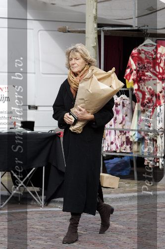 Wijk bij Duurstede 16 maart 2005
Prinses Irene op de markt in Wijk bij Duurstede