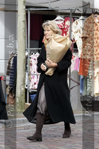 Wijk bij Duurstede 16 maart 2005
Prinses Irene op de markt in Wijk bij Duurstede