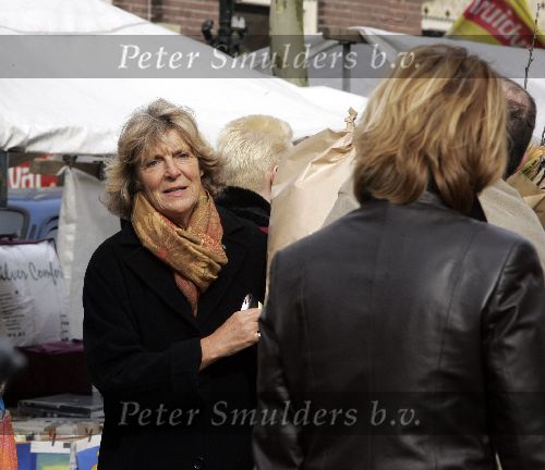 Wijk bij Duurstede 16 maart 2005
Prinses Irene op de markt in Wijk bij Duurstede