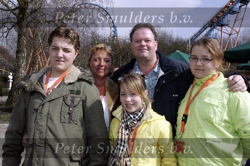 Biddinghuizen 25 januari 2005
Opening Walibi World.
Raymond v Barneveld met vrouw en kinderen