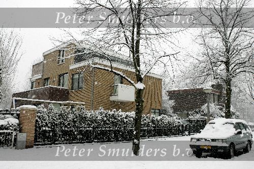 Amsterdam 2 maart 2005
Huis Reinout Oerlemans en Danielle Overgaag in de sneeuw.