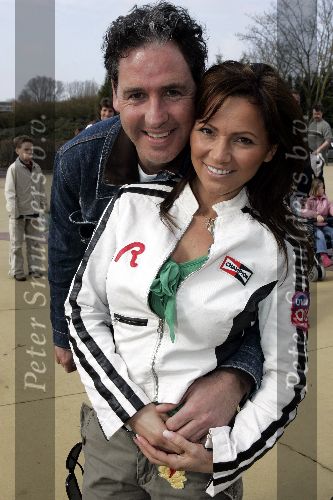 Biddingshuizen 25 maart 2005
opening Walibi World.
Tatjana met Ewald