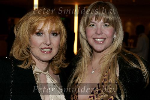 Amsterdam 13 maart 2005
Modeshow Paul Schulten in Okura. 
Yvonne Keeley met dochter