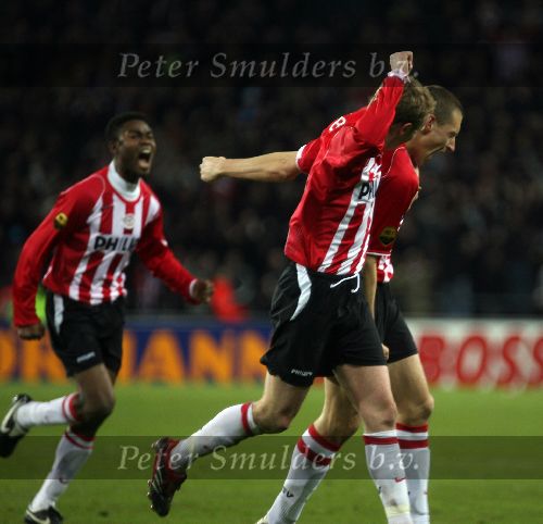 Eindhoven, 22 Maart 2006, 1/2 finale Gatorade Cup Seizoen 2005/2006 PSV-AZ, eindstand
Timmy Simons, de maker van het eerste doelpunt
