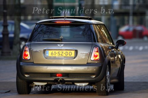 Amsterdam 14 maart 2007
Advocaat Stefan Kalff stapt uit de auto van Joop Braakhekke.