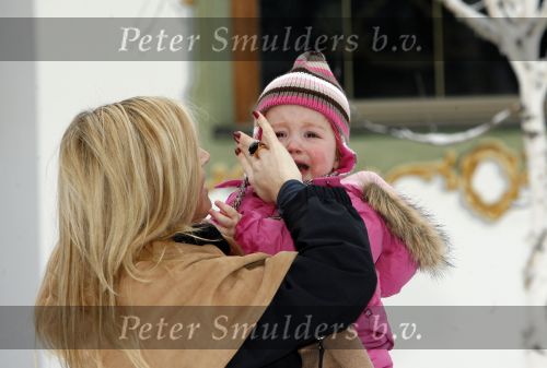 Lech 11 februari 2007
Maxima Prins Willem Alexander Amalia Alexia Koningin Beatrix Prins Constantijn Prinses Laurentien met Prinses Eloise Prins Claus Cazimir en Eleonore op vakatie in Lech.