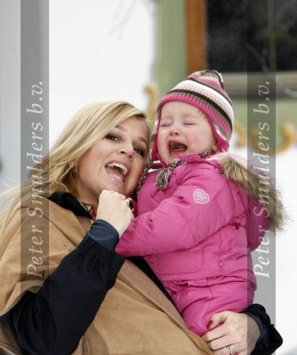 Lech 11 februari 2007
Maxima Prins Willem Alexander Amalia Alexia Koningin Beatrix Prins Constantijn Prinses Laurentien met Prinses Eloise Prins Claus Cazimir en Eleonore op vakatie in Lech.