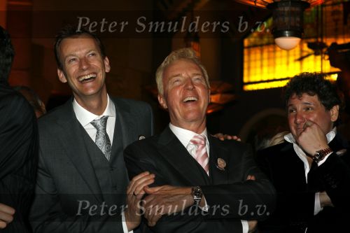 Amsterdam 19 februari 2007
Andre v Duin viert zijn 60e verjaardag in het american hotel. Heel bekend nederland was aanwezig. Andre met Martin en Rene Froger