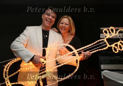Zandhoven, 3 Maart 2006
Zanger Andy de Wit ( Ad v d Hurk )met zijn nieuwe vriendin Nadia Stevens 
ï¿½ Foto Peter Smulders BV