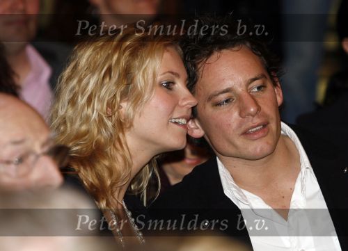 Amsterdam 4 maart 2007
Cas jansen en Annelieke Bouwers bij modeshow van Frans Molenaar in het Amstel Hotel.