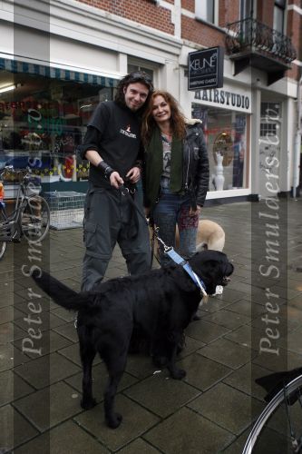 Amsterdam 14 februari 2007
Thierry Duval vraagt Belinda Meuldijk ten huwelijk. Belinda met honden
