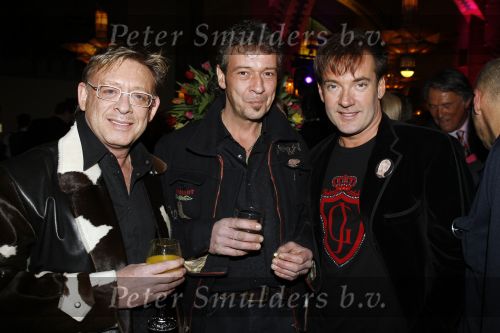Amsterdam 19 februari 2007
Andre v Duin viert zijn 60e verjaardag in het american hotel. Heel bekend nederland was aanwezig. benny Neyman met vriend en Gerard Joling