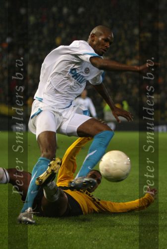 Breda, 28 Februari 2007
NAC-PSV, eindstand 3-0 Wedstrijd KNVB-beker 1/4 finale Seizoen 2006/2007
Carlos Salcido in duel met Maceo Rigters