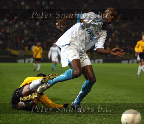 Breda, 28 Februari 2007
NAC-PSV, eindstand 3-0 Wedstrijd KNVB-beker 1/4 finale Seizoen 2006/2007
Carlos Salcido in duel met Maceo Rigters