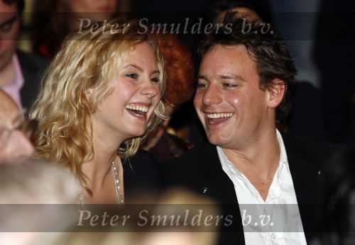 Amsterdam 4 maart 2007
Cas jansen en Annelieke Bouwers bij modeshow van Frans Molenaar in het Amstel Hotel.