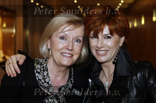 Amsterdam  17 maart 2007
Modeshow Mart Visser in het hilton in amsterdam. Chazia Mourali met moeder