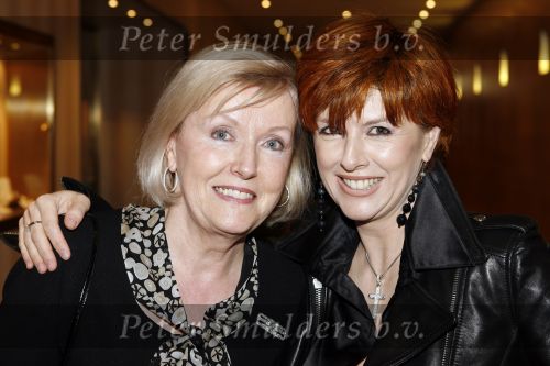 Amsterdam  17 maart 2007
Modeshow Mart Visser in het hilton in amsterdam. Chazia Mourali met moeder