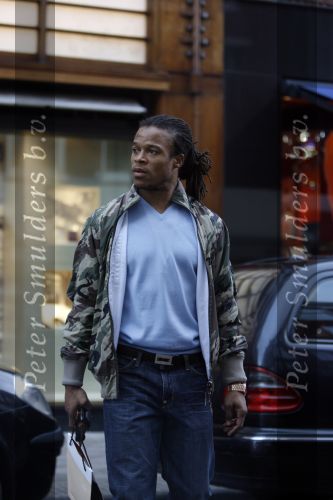Amsterdam 13 februari 2007
Edgar Davids aan het winkelen op de pc hooftstraat.