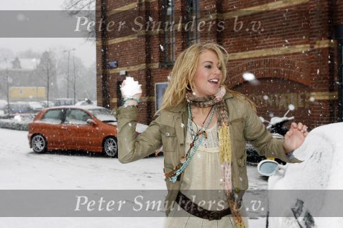 Amsterdam 8 februari 2007
Perspresentatie SBS6 in het ketelhuis.  Ellemieke Vermolen in sneeuwgevecht.
