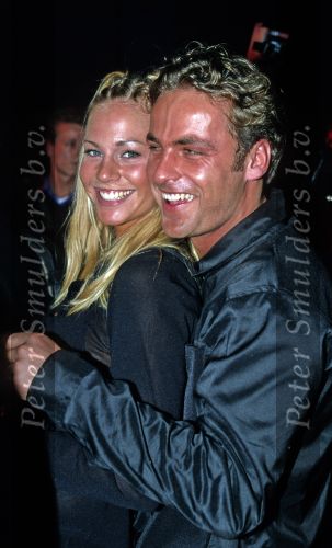 Amsterdam, 14 Maart 1999
John Ewbank met zijn vrouw Ellemieke Vermolen
ï¿½ Foto Peter Smulders