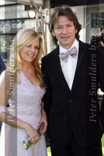Hilversum 12 maart 2007
Feest voor de 65 e verjaardag van Joop v d Ende in studio 21. Erik de Zwart met vrouw