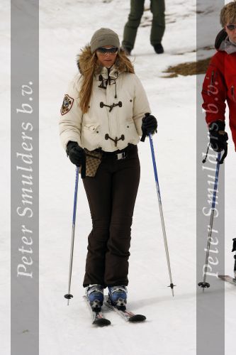 Fiss 25 februari 2007
Ruud Gullit met Estelle Maxim en Joelle en Marco Borsato met Leontine Borsato Jada Senna en Luca op wintersport vakantie.