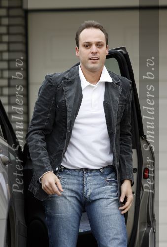 Fijnaart 16 maart 2007
Frans Bauer is 25 kg afgevallen tijdens de periode dat hij niet mocht en kon zingen.