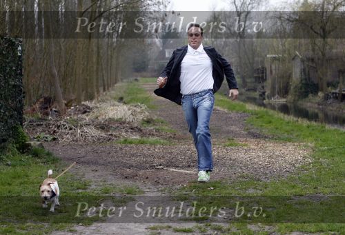 Fijnaart 16 maart 2007
Frans Bauer is 25 kg afgevallen tijdens de periode dat hij niet mocht en kon zingen.